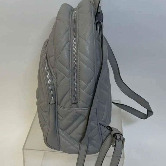 Michael Kors MK Designer Gray Quilted Chevron Backpack Shoulder Bag - Picture 4 of 9